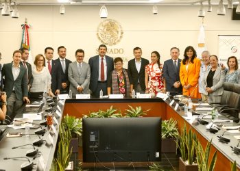 Presenta Godoy plan estratégico de procuración de justicia ante comisiones del Senado
