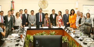Presenta Godoy plan estratégico de procuración de justicia ante comisiones del Senado