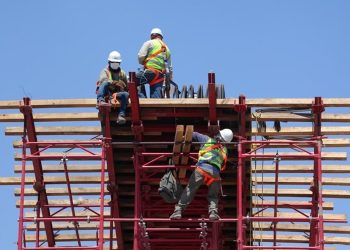 BBVA ve positiva inversión mixta en infraestructura, pero advierte retos para detonar recursos