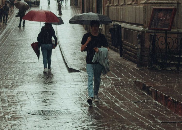 Se prevén tormentas con descargas eléctricas y posible granizo en el sureste