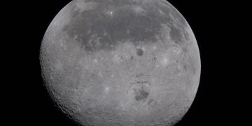 La nave Orión pierde señal con la Tierra durante su paso por la cara oculta de la Luna