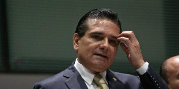 Solicitaron ficha roja del Interpol para Silvano Aureoles Conejo, ex gobernador de Michoacán