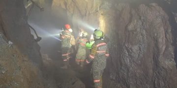 Brigadistas continúan labores de búsqueda en la Mina Santa Fe