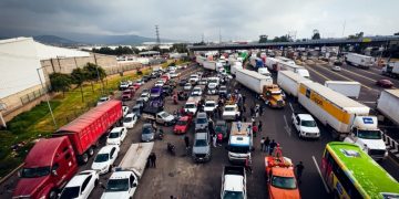 Bloqueos podrían impactar cadenas de suministro y consumo