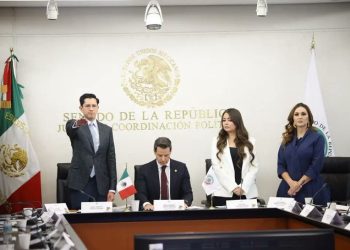 Senado avala a Roberto Velasco como nuevo canciller entre críticas de la oposición