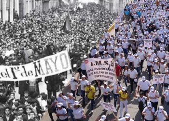 México honra el Día del Trabajo con marchas, memoria y demandas laborales