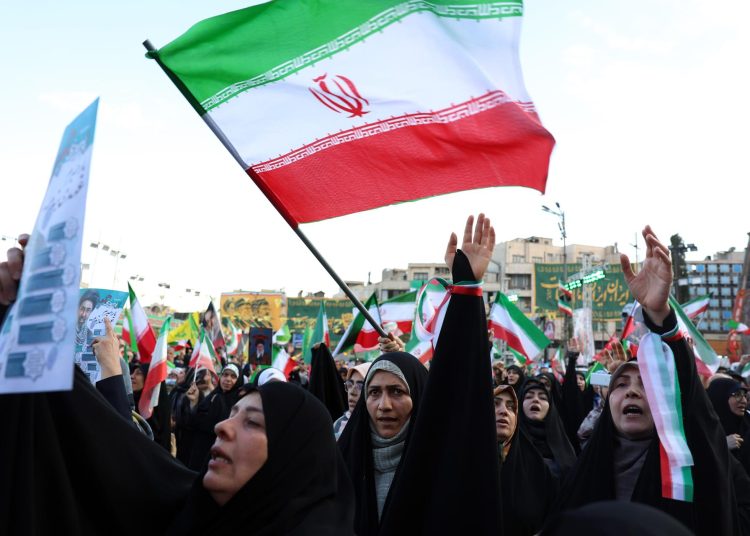 Irán lanza ultimátum a EU: Diplomacia o confrontación