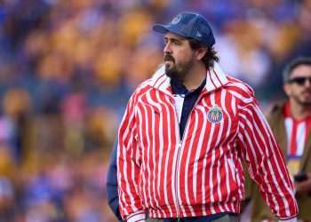 El propietario de Club Deportivo Guadalajara, Amaury Vergara, manifestó su inconformidad luego de que se otorgara un permiso especial a jugadores de Toluca