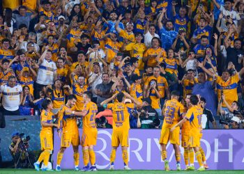 Los Tigres UANL del fútbol mexicano derrotaron este martes por 1-0 al Nashville de la MLS para convertirse en los primeros finalistas de la Copa de Campeones
