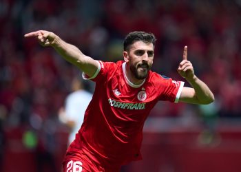 El Toluca, actual monarca del fútbol mexicano, goleó este miércoles por 4-0 a Los Angeles FC de la MLS y se clasificó a la final de la Copa de Campeones de la Concacaf