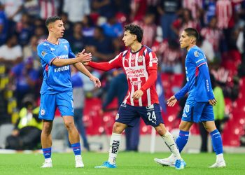 as Chivas de Guadalajara, equipo entrenado por el argentino Gabriel Milito, empataron este miércoles 2-2 en su visita al Cruz Azul, en el partido de ida de su serie de semifinales del torneo