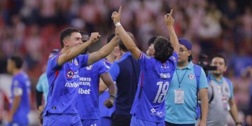 El Cruz Azul, donde juega el colombiano Kevin Mier, derrotó este sábado 1-2 al Guadalajara para avanzar a la final del torneo de Clausura 2026.