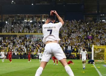 CR7 firma un doblete y levanta su primera liga en Arabia