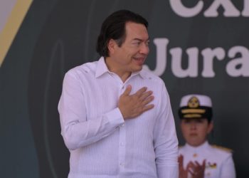 "SEP pide a padres revisar mochilas en casa tras amenazas de tiroteos en Puebla"