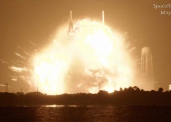 Explota cohete de Blue Origin durante prueba en Florida