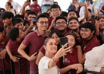 Sheinbaum lanza la Beca Gertrudis Bocanegra en Chiapas