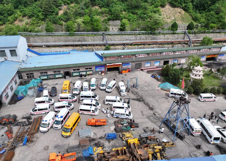“Olía a azufre”: sobreviviente relata horror tras explosión en mina de China