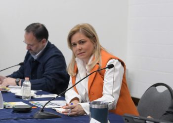 Gobernadora de Chihuahua denuncia persecución política y nuevos citatorios federales