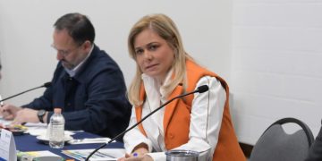 Gobernadora de Chihuahua denuncia persecución política y nuevos citatorios federales