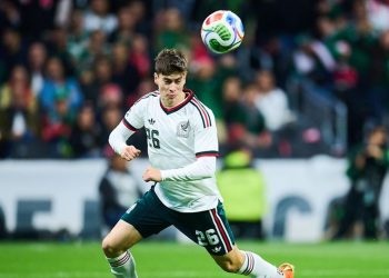“Hormiga” González levanta la mano: una opción real para el ataque de México en el Mundial 2026