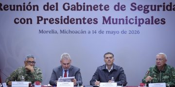Se reúne Omar García Harfuch con alcaldes y el gobernador de Michoacán