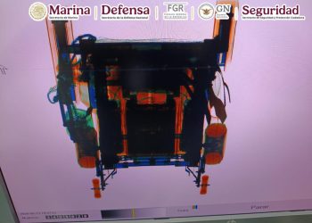 En la Aduana del AICM aseguran más de 8 kilos de cocaína ocultos en una silla de ruedas