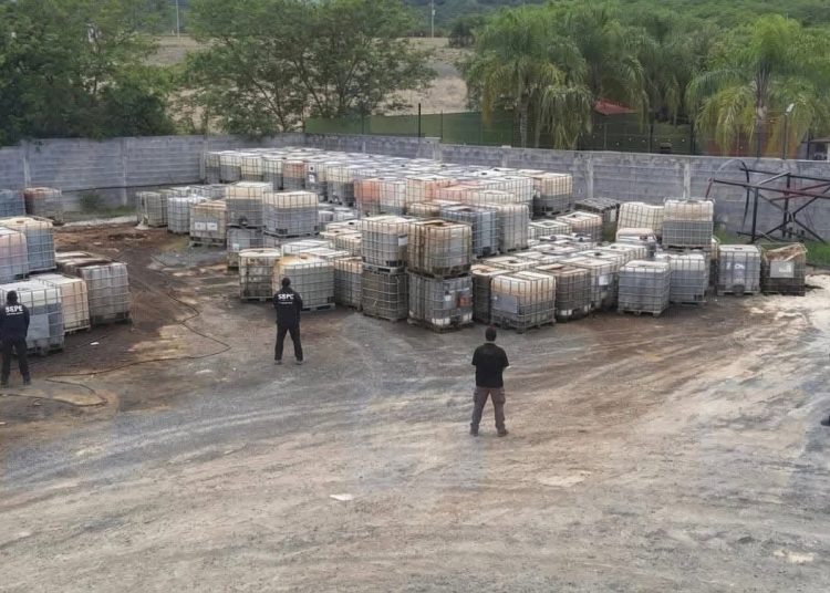 Decomisan más de un millón de litros de huachicol en Allende, Nuevo León