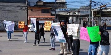 Bloquean la López Portillo para exigir búsqueda de Liliana Vite Ángel en Tultitlán