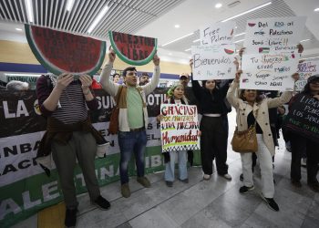 Mexicanos denuncian tortura tras ser interceptados en flotilla humanitaria rumbo a Gaza