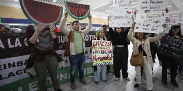 Mexicanos denuncian tortura tras ser interceptados en flotilla humanitaria rumbo a Gaza