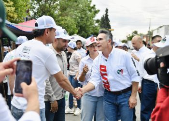 Alejandro Moreno encabezó el despliegue del PRI en apoyo a candidatos en Coahuila