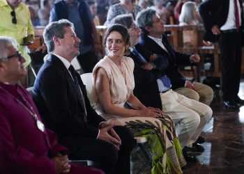 Isabel Díaz Ayuso inició su visita a México en la Basílica de Guadalupe