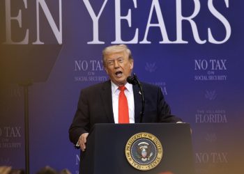 Trump imita la voz de Sheinbaum y reafirma su postura sobre el Golfo de México
