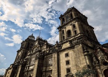 La Arquidiócesis de México aclaró que no se trataba de un homenaje a Hernán Cortés