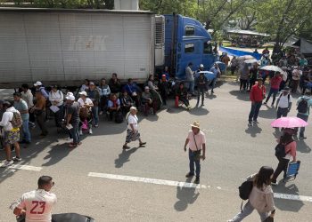 Oaxaca: Fiscalía abre investigación por disparos en manifestación de maestros de la CNTE
