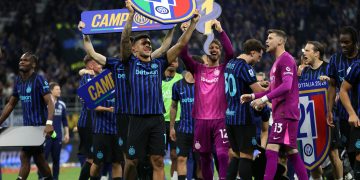 El Inter de Milán se proclamó este domingo campeón de la Serie A tras imponerse al Parma (2–0) en la trigésima quinta jornada del campeonato, asegurando el título