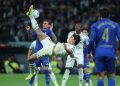 Real Madrid gana al descendido Oviedo