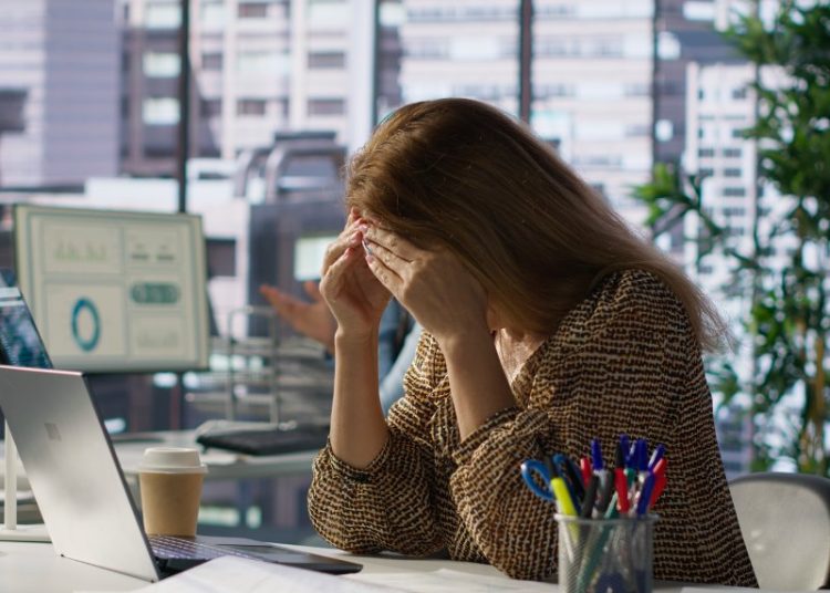 El estrés laboral y la salud mental impactan cada vez más a las organizaciones