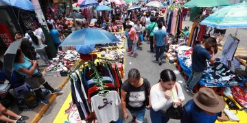 Informalidad laboral alcanza 55.2% en México, revela INEGI