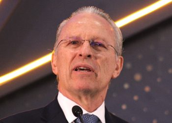 Representantes del sector privado respaldan las nuevas medidas del gobierno para agilizar inversiones en México