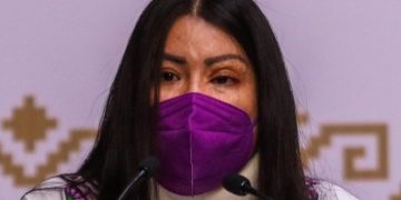 “Ministros de la SCJN actuaron contrario a su narrativa cuando querían ocupar un espacio”: María Elena Ríos, saxofonista atacada con ácido