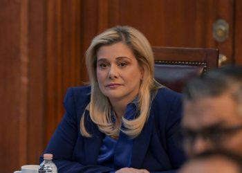 “La gobernadora se presentará a dar respuesta al citatorio de la FGR, pese a que es irregular”: Roberto Gil, abogado de Maru Campos
