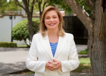 Gobernadora Maru Campos se presenta ante la FGR tras citatorio