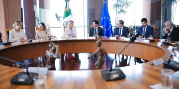 Roberto Velasco y Kaja Kallas sostuvieron una reunión durante la VIII Cumbre México-Unión Europea