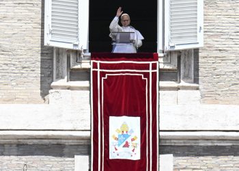 El papa León XIV pidió que la inteligencia artificial respete la verdad y dignidad humana