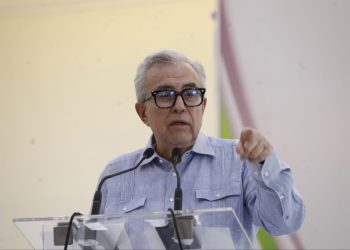 El gobernador con licencia de Sinaloa aseguró que comparecerá “con la frente en alto”