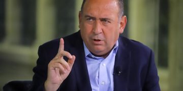 “Temas para analizar en el periodo extraordinario son superficiales, el Gobierno Federal esta abrumado por lo que pasa en el país”: Rubén Moreira, diputado del PAN