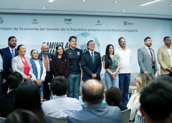 Habrá derrama de 3 mil millones de dólares para México con el Mundial de Futbol, aseguró en el Senado Mikel Arriola