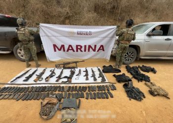Elementos de la Marina aseguraron armas, explosivos y vehículos en San Ignacio, Sinaloa