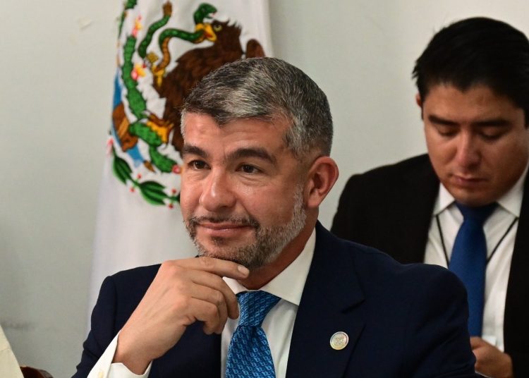 Mauricio Tabe defendió los resultados de su administración ante diputados locales